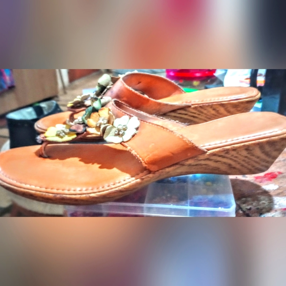 ⭐Italian MM Sandals 71/2
